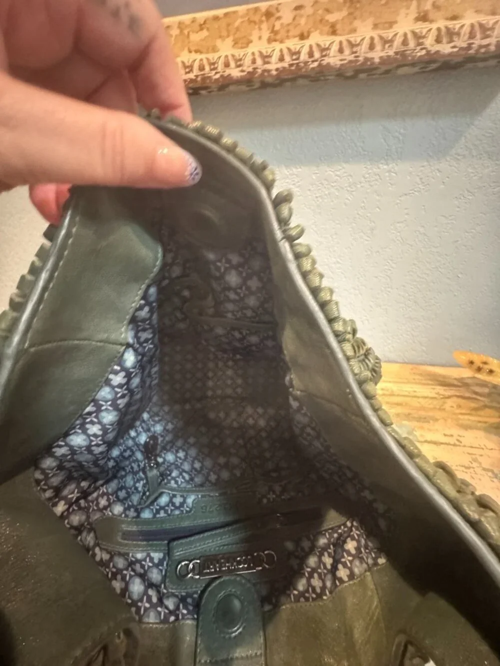 EUC LOCKHEART PLEATED GREEN HOBO SLOUCH BAG
